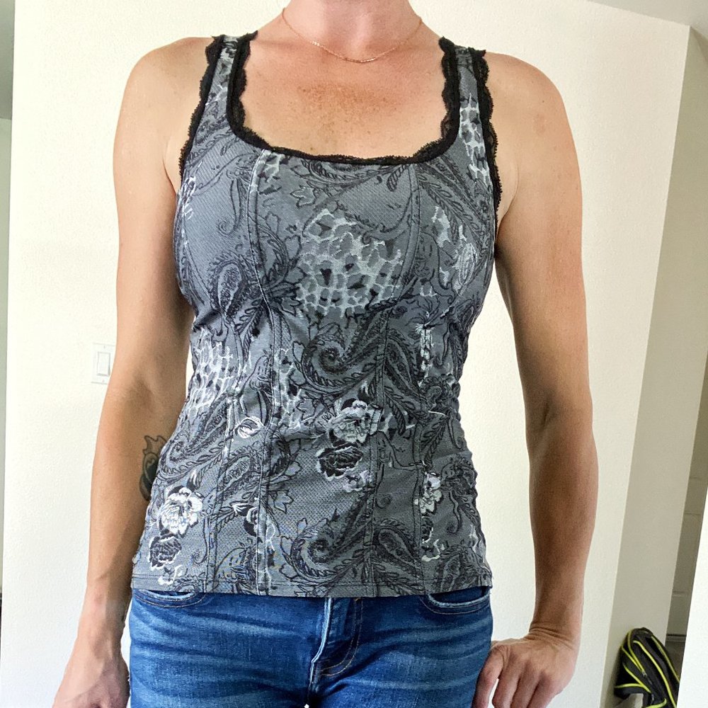 White House Black Market tank